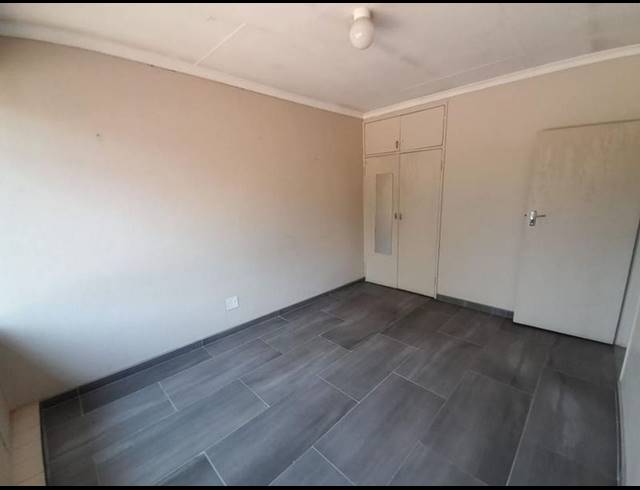 2 BEDROOM APARTMENT FOR SALE IN ROSEVILLE